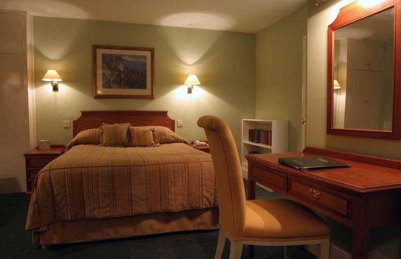 Hurtwood Hotel Peaslake Phòng bức ảnh